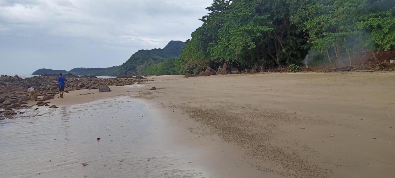 Kohjum Seafront Resort Koh Jum Εξωτερικό φωτογραφία