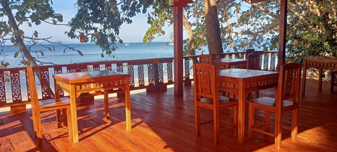 Kohjum Seafront Resort Koh Jum Εξωτερικό φωτογραφία