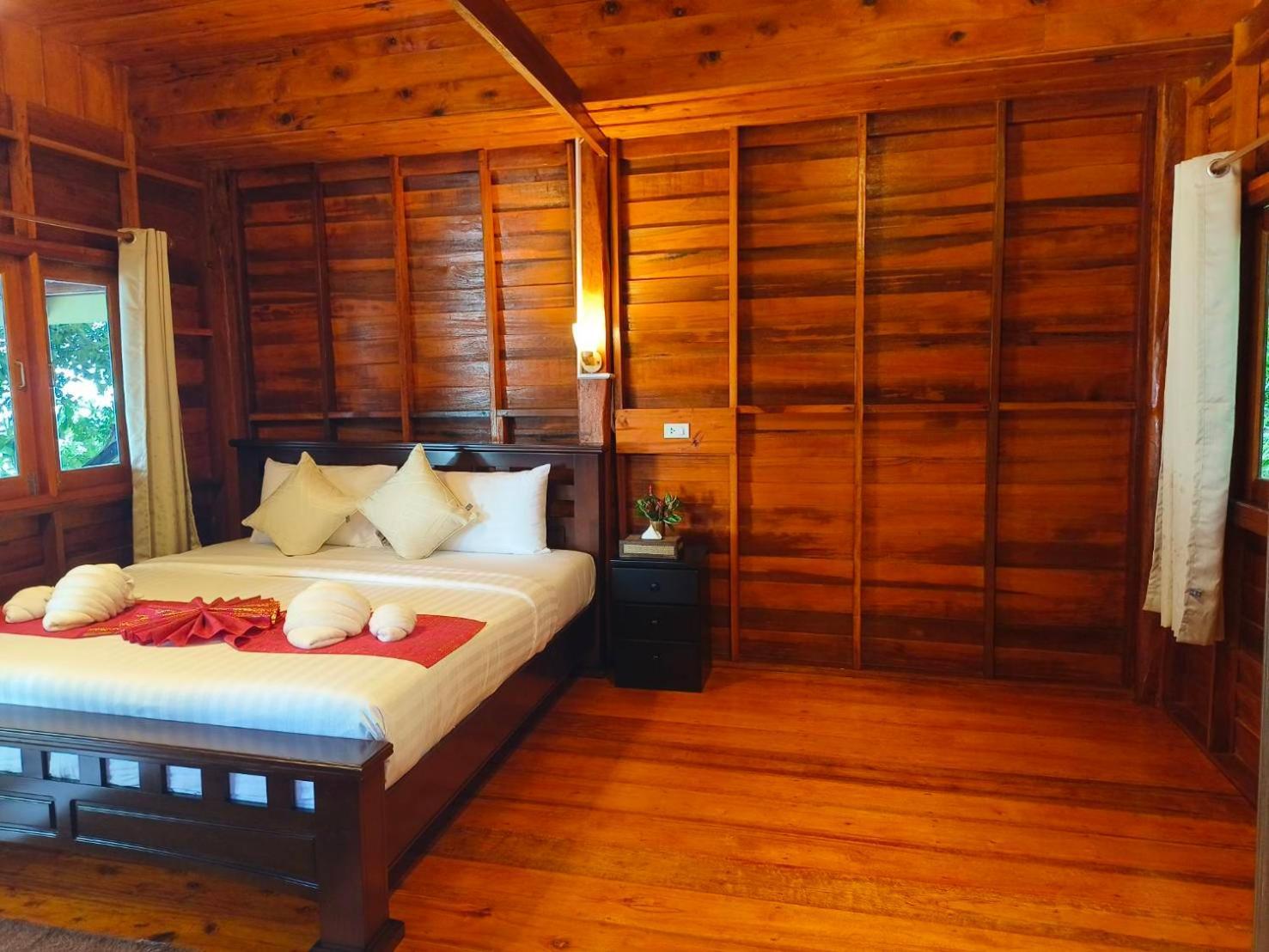 Kohjum Seafront Resort Koh Jum Εξωτερικό φωτογραφία