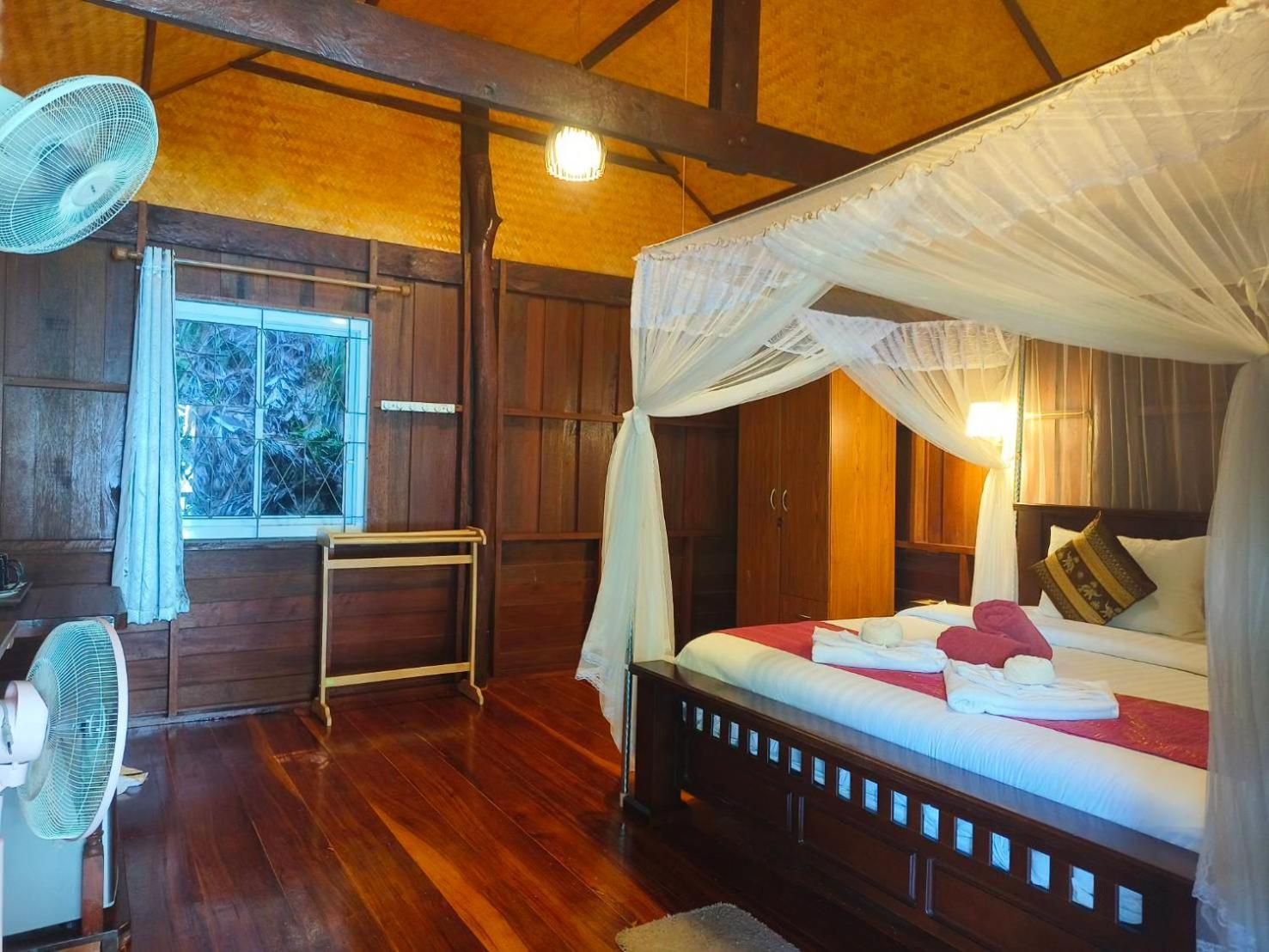 Kohjum Seafront Resort Koh Jum Εξωτερικό φωτογραφία