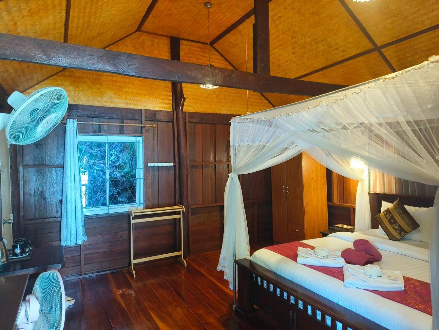 Kohjum Seafront Resort Koh Jum Εξωτερικό φωτογραφία