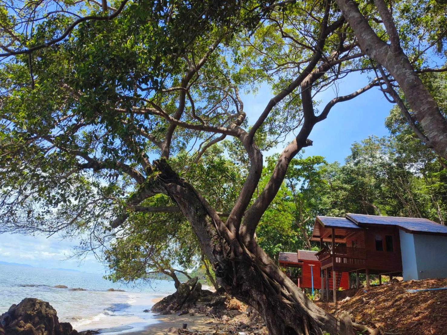 Kohjum Seafront Resort Koh Jum Εξωτερικό φωτογραφία